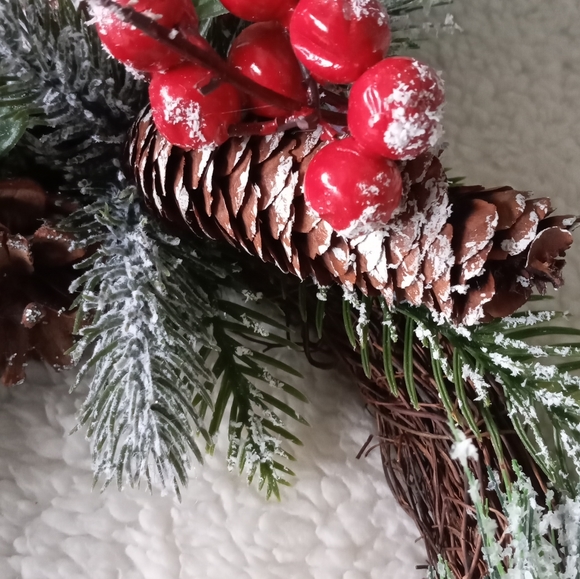 Christmas Double Ring Grapevine Farmhouse Handmade Wreath 13.5"× 7" - Picture 4 of 10